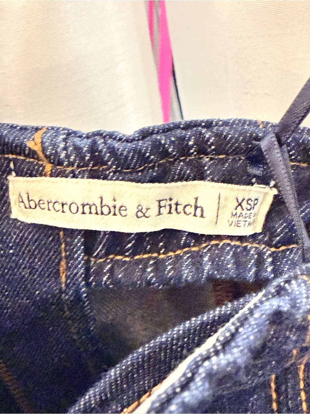Jeans Subcategory Classification - Picture 2 of 5